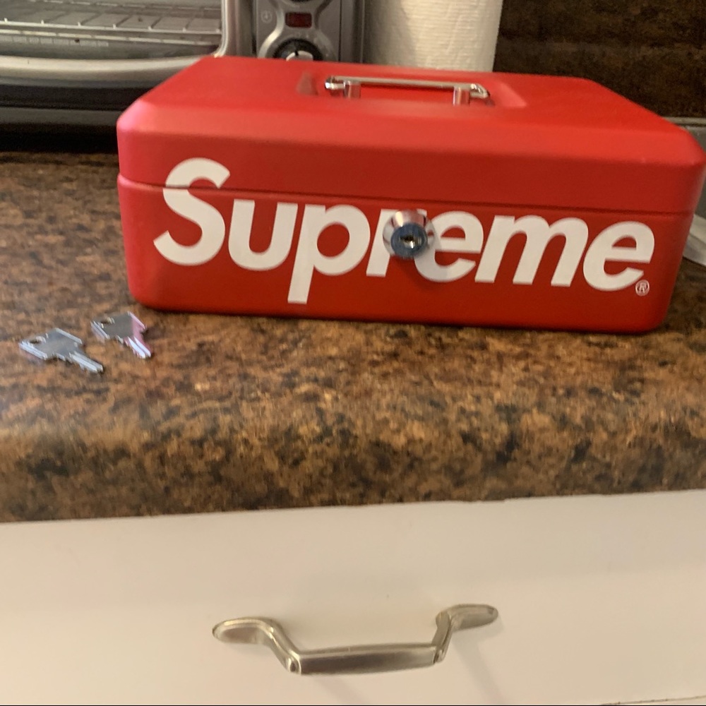 Supreme lockbox authentic
